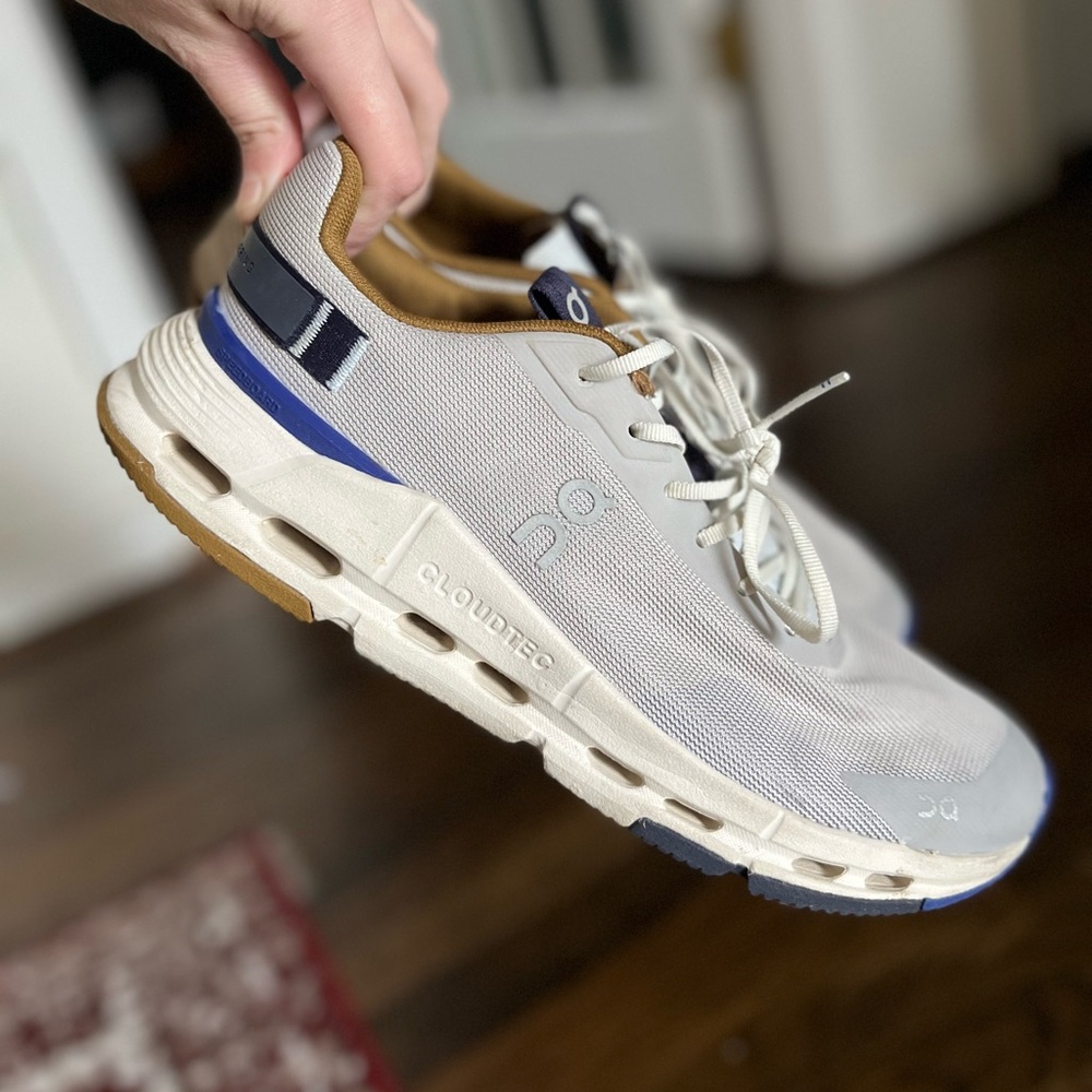 On Cloud - Womens Sneakers